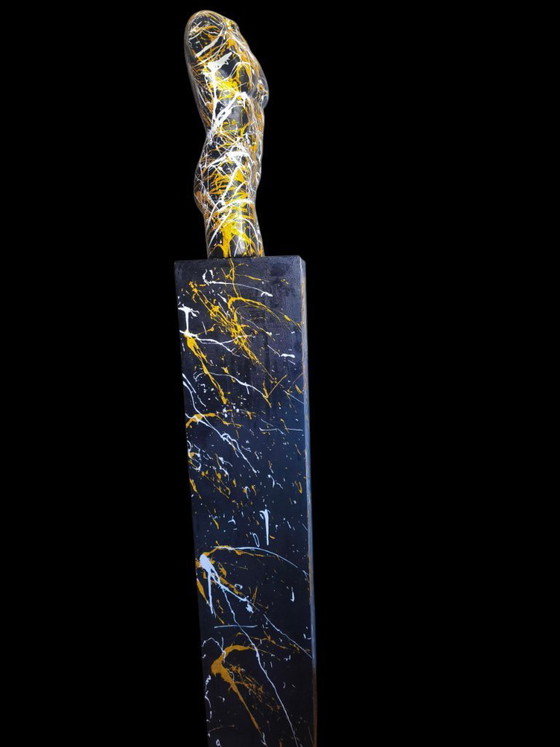 Image 1 of Skulptur auf Sockel | Von Șuțu Adrian | SutuDesigns