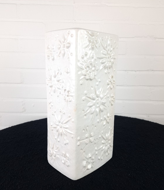 Vintage Scheurich Vase Kosmos Sputnik White Glazed Ceramic 1970s West Germany Model 263-31 (photo 4 of 9)