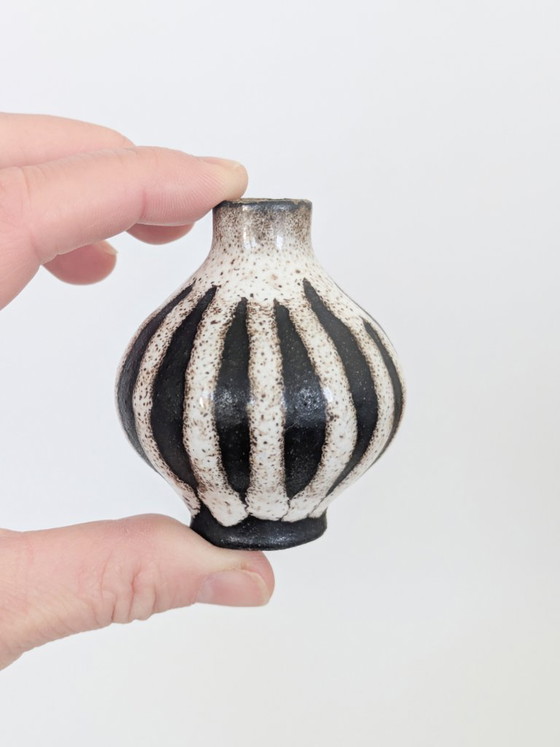 Image 1 of Monika Maetzel Studio Ceramic Duo Hambourg années 1960 Bougeoir Vase bourgeon Noir Blanc
