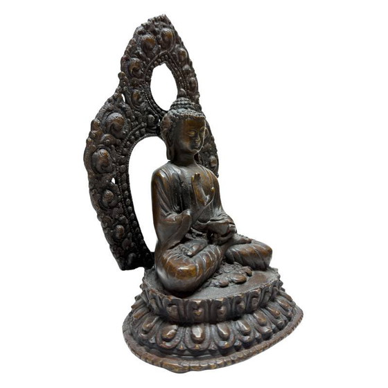 Set of 2 19th-century bronze Buddhas with traces of 24-carat gold – lot 462 – Sculpture (photo 4 of 29)
