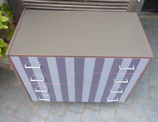 Vintage 4-drawer chest