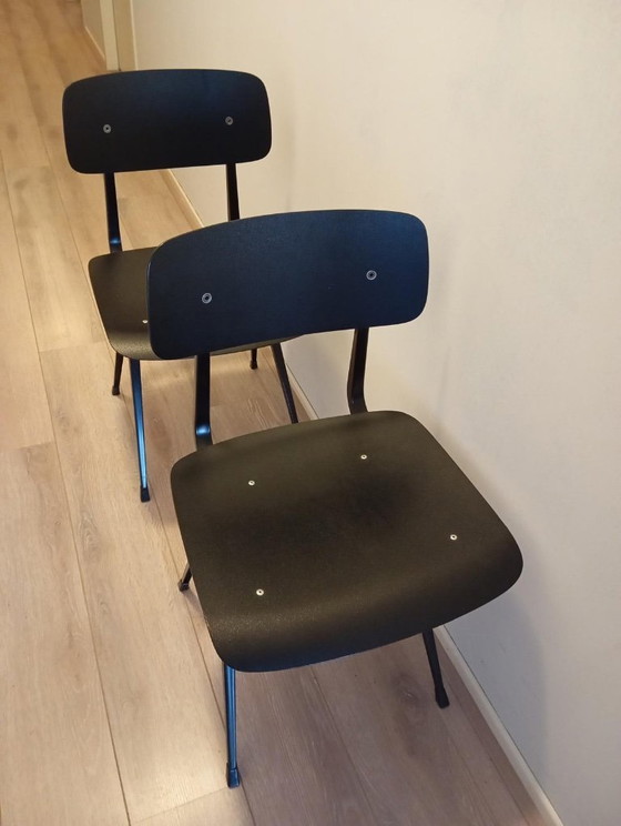 Image 1 of 6 Sedie Ahrend Revolt Friso Kramer De Cirkel in bianco e nero