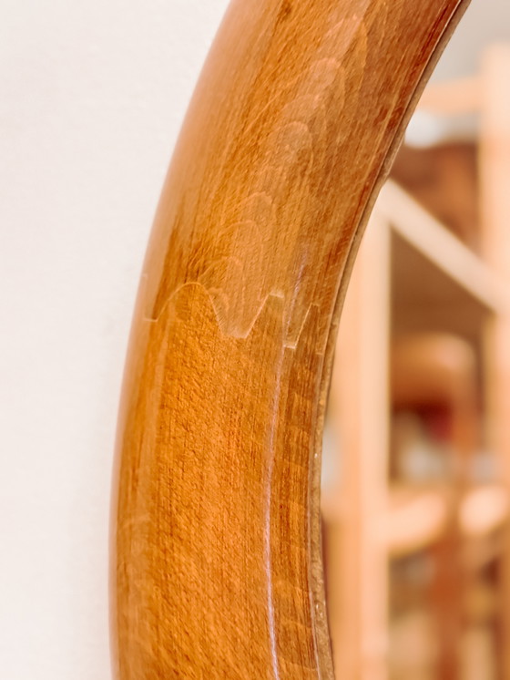 Image 1 of Specchio rotondo in legno danese d'epoca