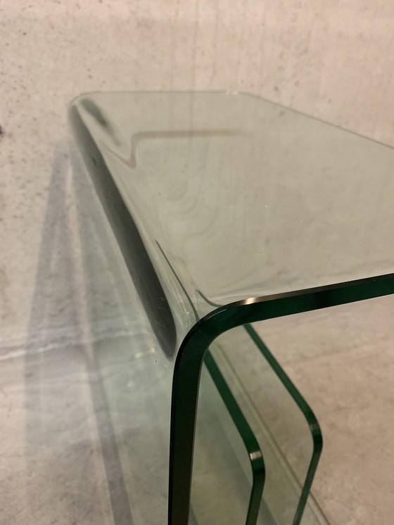 Image 1 of Porte-revues/table d'appoint de style italien.