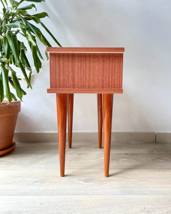 Table de Chevet Vintage Années 50 – Mobilier de jardin, Brass (photo 9 of 10)