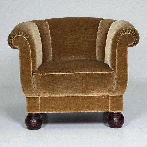 Image 1 of Poltrona relax danese, anni '60, rivestimento in velluto verde chiaro, gambe in legno di quercia.