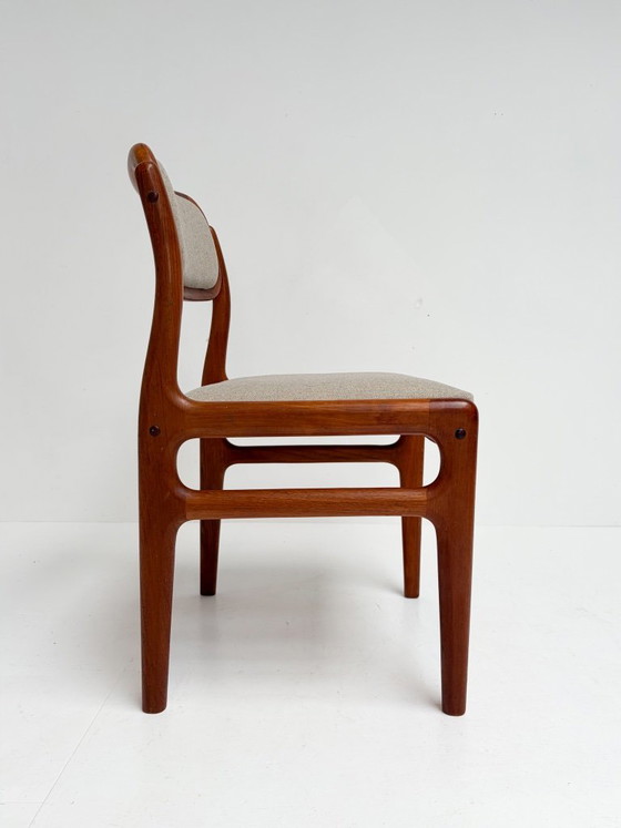 Set di 6 sedie di design danesi di Johannes Andersen per Uldum, anni '60 – Sedie da pranzo, Tessile (photo 17 of 22)