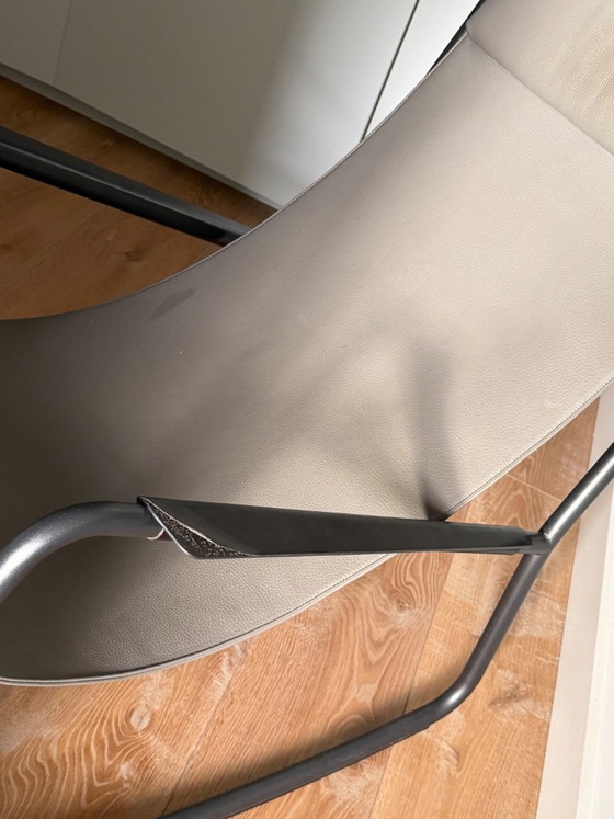 Rocking chair with black frame and grey seat, Living Divani, Metal, Leather, Modern (photo 7 of 7)