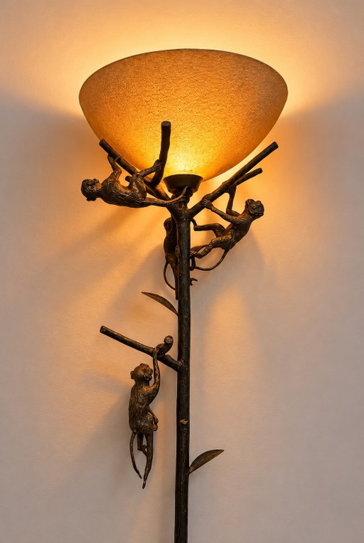 Lampe italienne de style Hollywood Regency, inspirée de Maitland-Smith/style safari/lampe artisanale en bronze coulé.