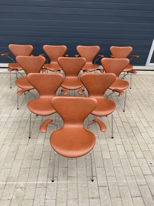 10 sedie Butterfly serie 7 con braccioli, di Arne Jacobsen, NUOVE!!