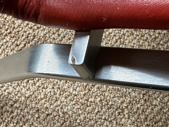 Poul Kjærholm PK 22 E. Kold Christensen Ensemble de 2 fauteuils lounge, Cuir, polished steel, Rouge (photo 8 sur 10)