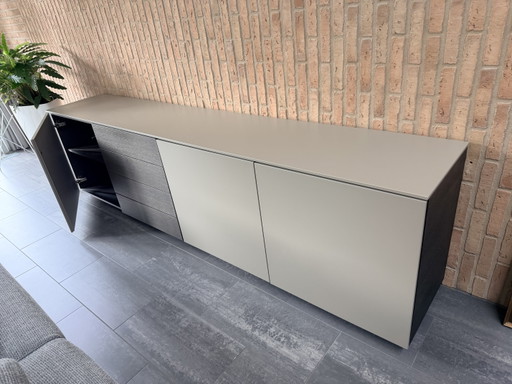 Saunaco sideboard CAS