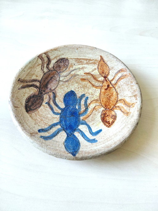 Dolores Porras Plat avec créatures marines