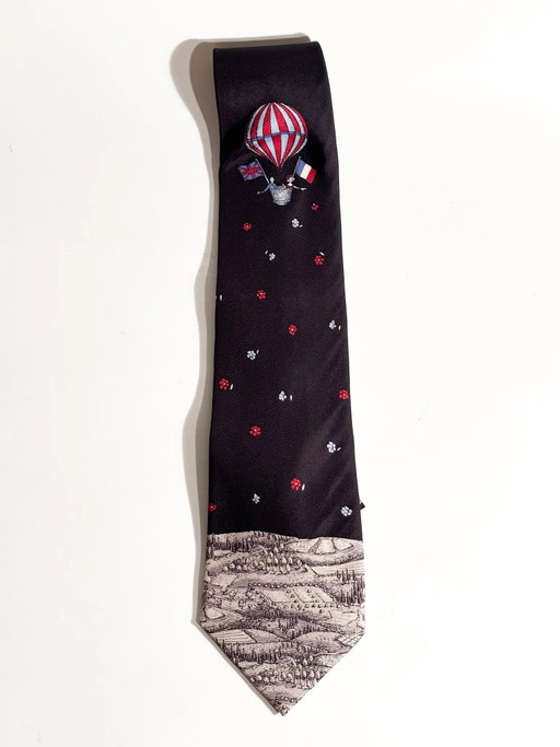 Piero Fornasetti Seidenkrawatte „Flowers from the Sky“, 60er Jahre – decoratieve objecten, Silk, Surrealism (photo 2 of 10)