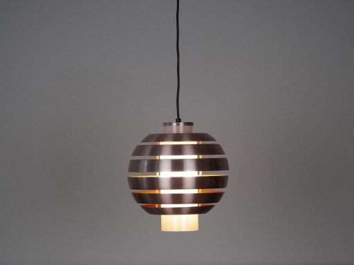 Deense hanglamp in futuristische stijl uit de jaren 70.