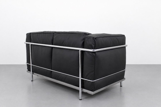 Lc2 Sofa Black Leather, Le Corbusier, Cassina, Charlotte Perriand Seats – Divani 2 posti, Metallo, Pelle (photo 3 of 11)