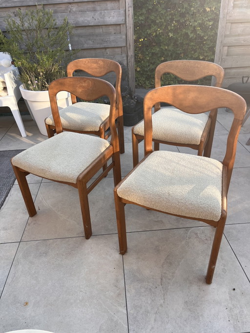 4 x Scandinavisch Design Eetkamerstoelen