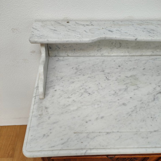 Image 1 of Credenza, cassettiera, comò e mobile da bagno vintage e antichi con piano in marmo.