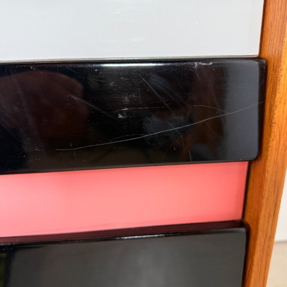 Image 1 of U460 sideboard met gekleurde lades, Jiří Jiroutek