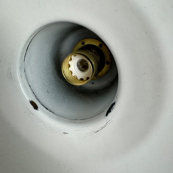 Image 1 of ANTIEKE GEËMAILLEERDE INDUSTRIËLE WERKPLAATS HANGLAMP