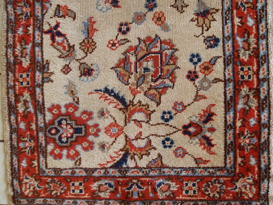 Image 1 of Handmade vintage Pakistani Lahore rug 2.5' x 4.6' (77cm x 141cm) 1950s