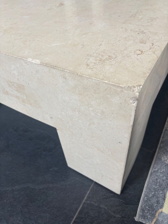 Mactan stenen salontafel – Magnussen Ponte, Stone (photo 4 of 5)