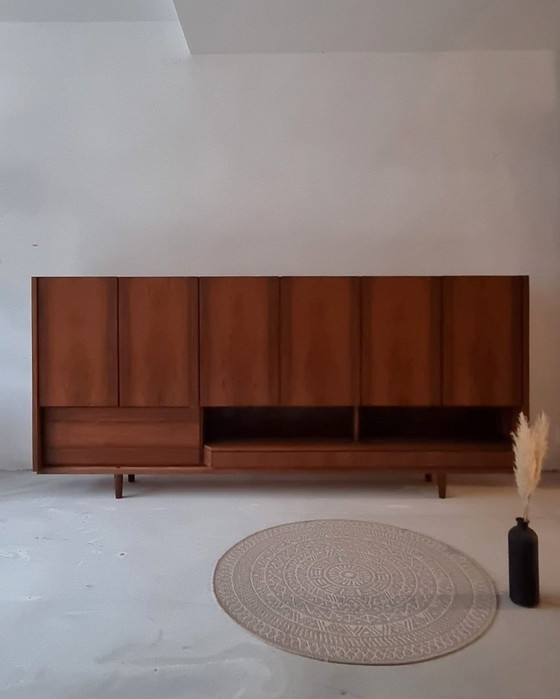 Image 1 of Midboard di metà secolo