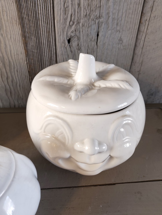 Image 1 of 3 bocaux de conservation anciens contenant de l'ail, du sucre et des tomates