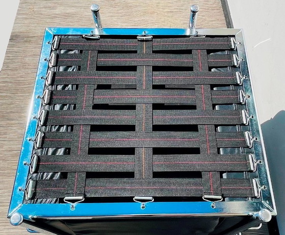 Image 1 of Paar Le Corbusier LC2-stijl fauteuils. Vintage