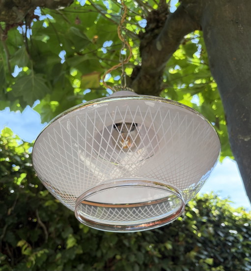 Vintage-Glaspendellampe aus den fünfziger Jahren. – hanglampen, Metal (photo 2 of 6)
