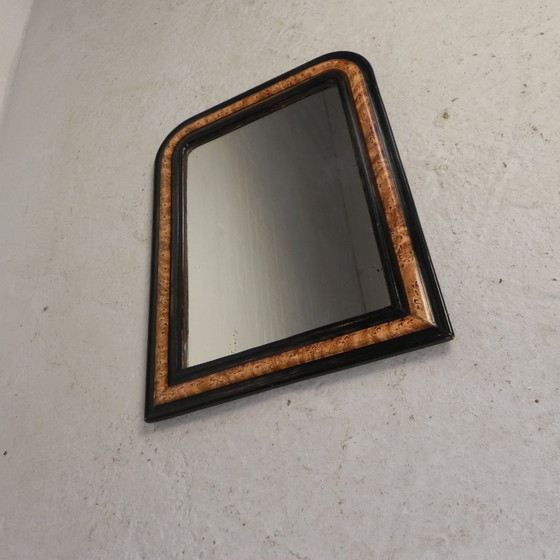 Louis Philippe mirror in faux burr walnut frame, 1917, Wood, Glass, Black, Klassiek (photo 3 of 9)