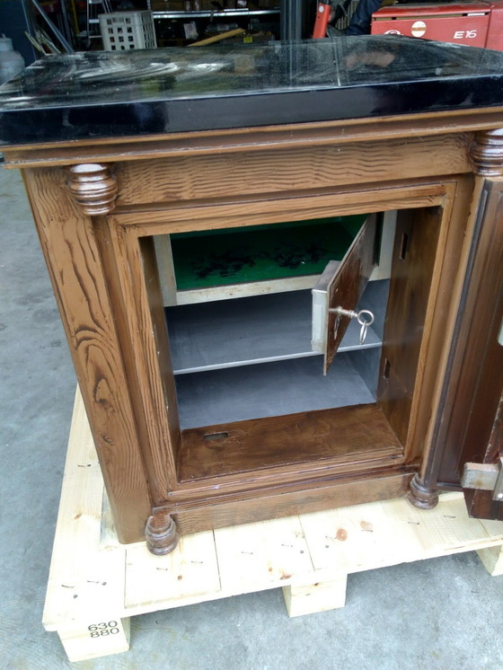 Image 1 of Caja fuerte antigua