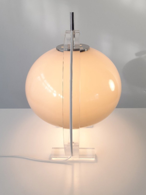 Image 1 of Imposante plexiglazen mushroom tafellamp,  mcm tafellamp, vintage space age bureaulamp