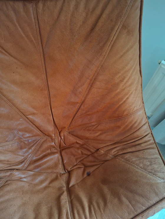 Image 1 of Fauteuil lounge en cuir cognac par Teun Van Zanten / Molinari, pièce design chaleureuse et élégante