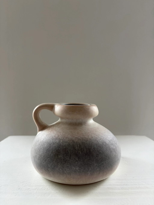 Kleine Vintage West Germany Keramikvase mit Henkel