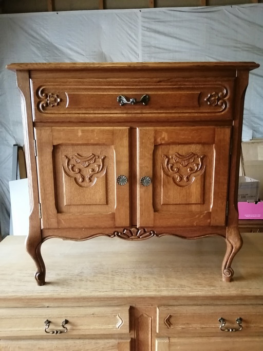 Vintage chest of drawers
