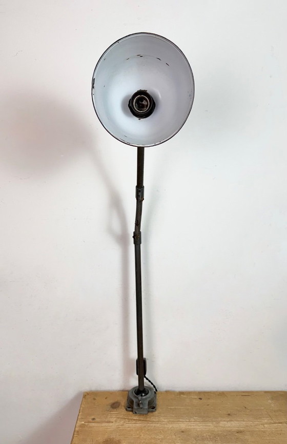 Image 1 of Industrial Grey Enamel Workshop Table Lamp from Siemens, 1950s
