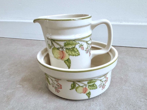 2x Juego de lechera y tazón Wedgwood Wild Apple Vintage – tafelwaar, Ceramic (photo 2 of 5)
