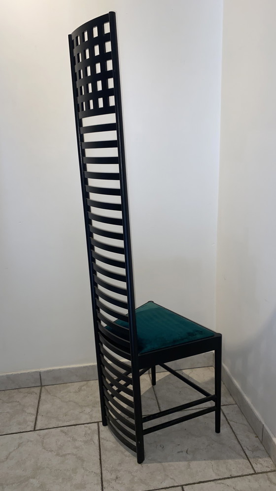 Image 1 of Cassina Hill House Chair, ontworpen door Macintosh, inclusief originele papieren en bewijs van originaliteit. Lichte schade. Noo