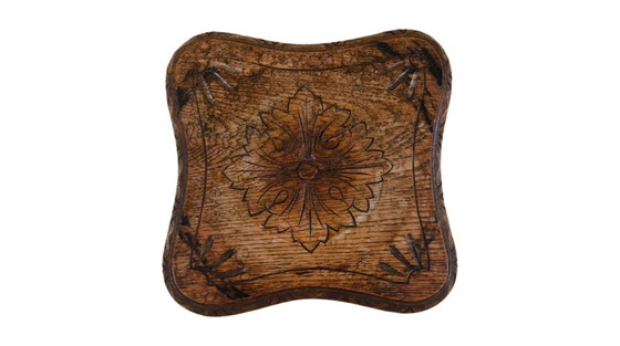 Image 1 of Tabouret ancien en chêne anglais : Table d'appoint victorienne sculptée à motif torsadé