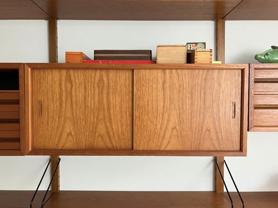 Image 1 of Sistema de paredes modulares Poul Cadovius