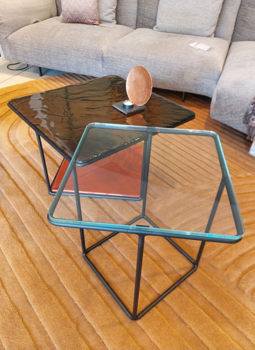 1x set van 2x B&B Italia Lemante salontafels