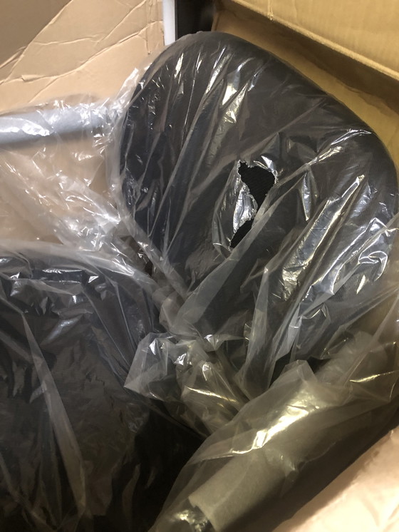 Image 1 of Unique design black armchair Richard Hutten model PI