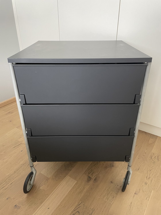 Image 1 of Kartell Mobil 3 Set di due