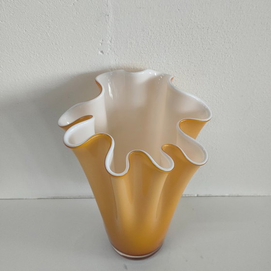 Image 1 of Amberkleurige Fazzoletto bloemenvaas (Murano glas)