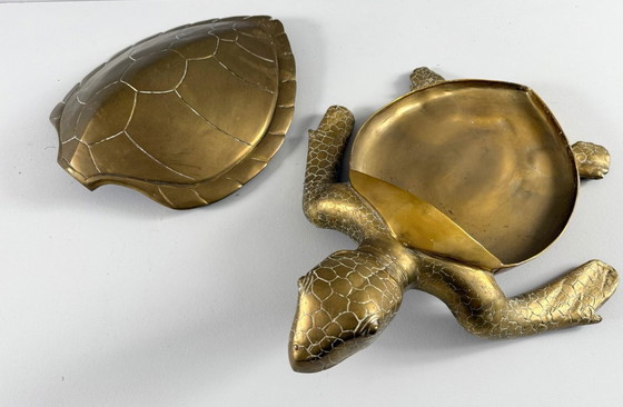 Image 1 of Hollywood Regency, scultura di tartaruga in ottone/scatola/tartaruga a becco di civetta, Francia, anni '70