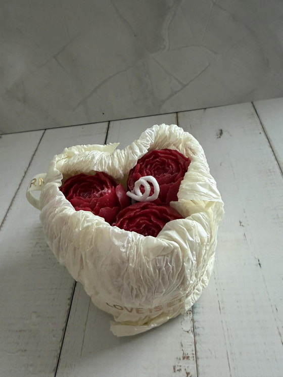 Image 1 of pink flower bouquet