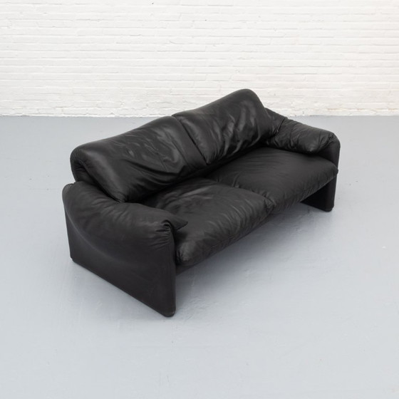 Image 1 of Canapé deux places Cassina Maralunga, années 70