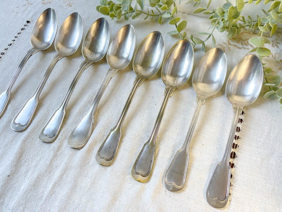 Lot de 8 cuillères de table vintage en métal argenté – Accessoires de table (photo 5 of 13)