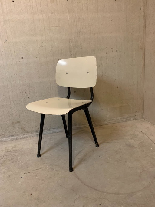 revolt chair Friso Kramer Jan. 4, 1964